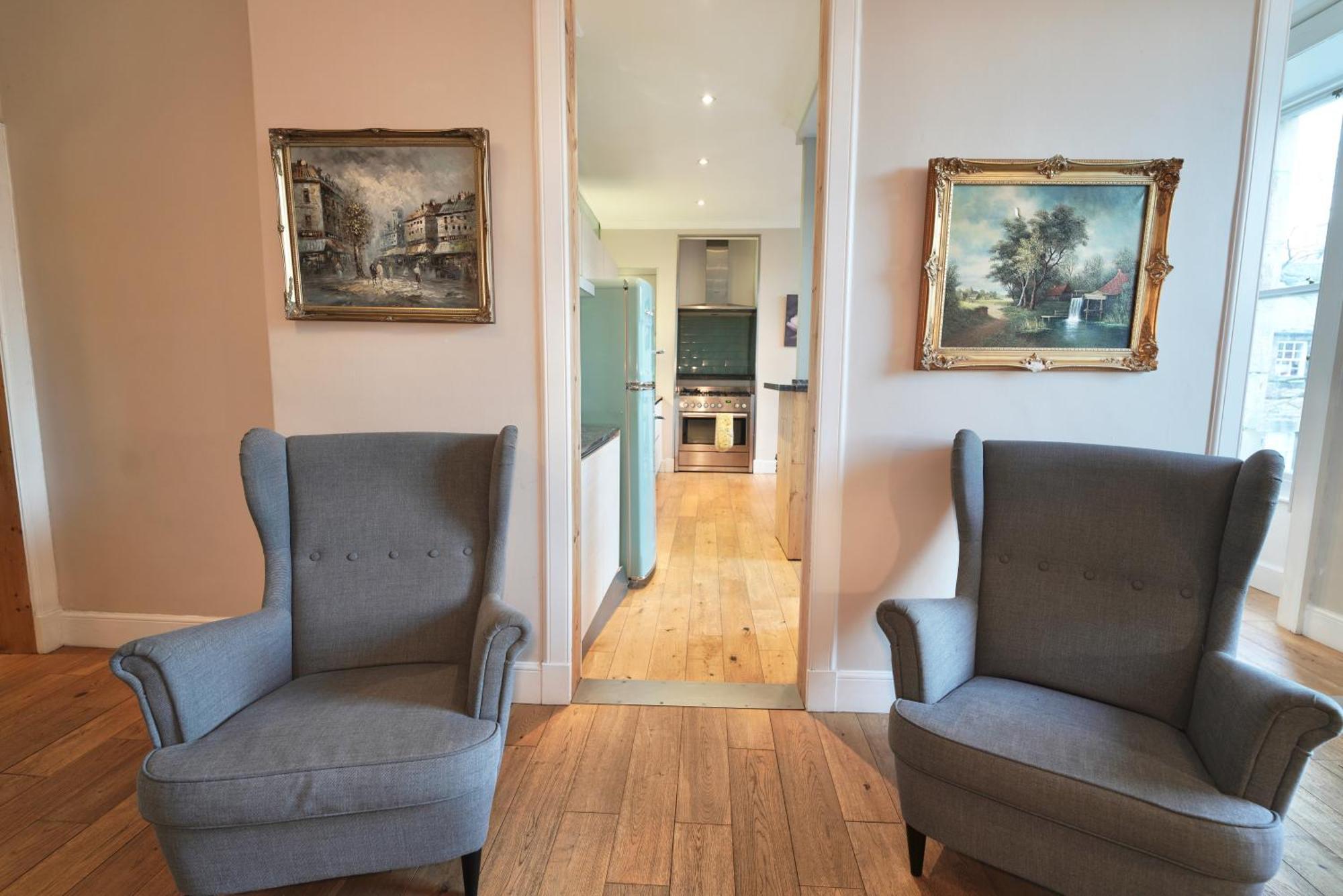 Spacious 2 Bed Apt Next To Royal Mile & Waverley Эдинбург Экстерьер фото