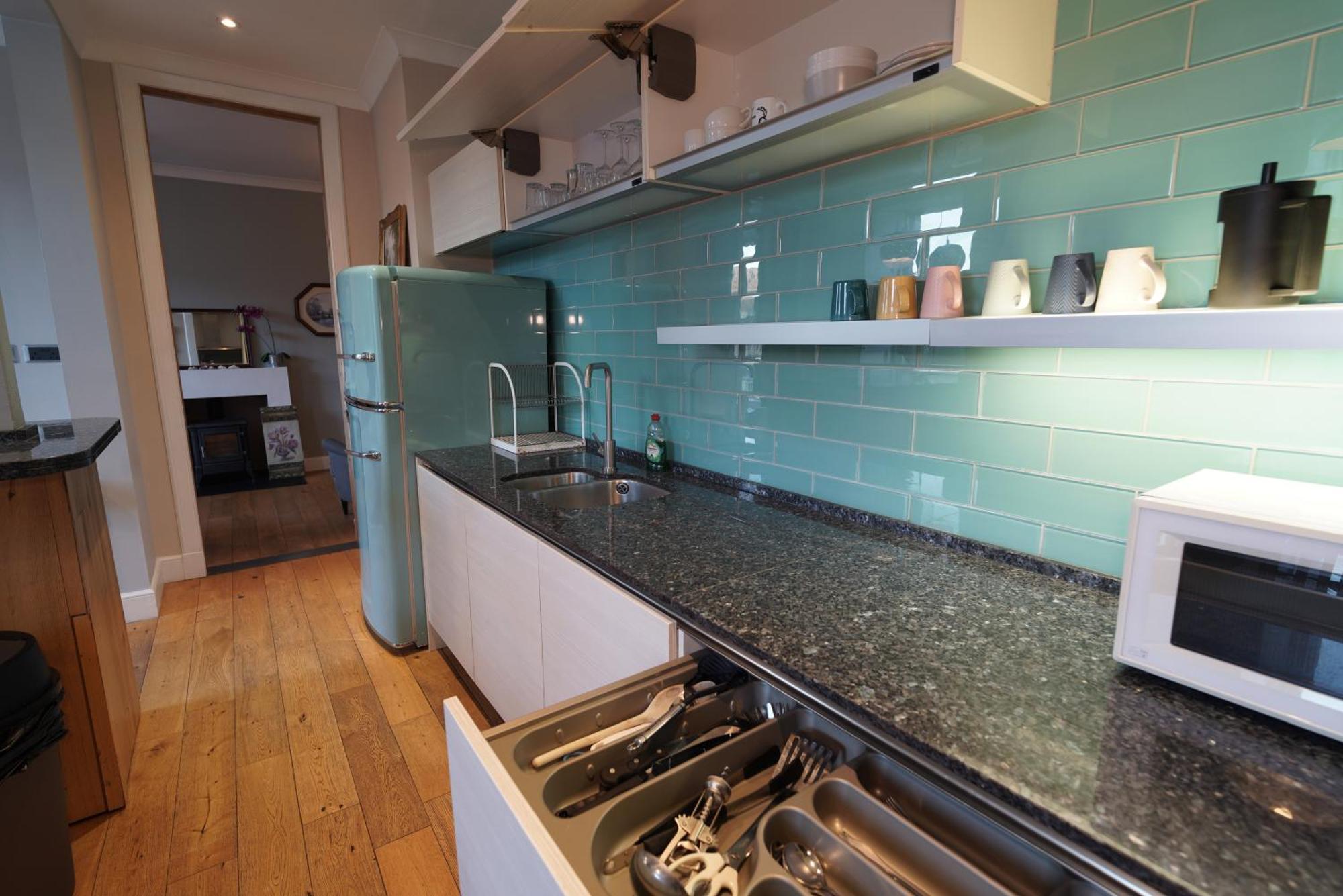 Spacious 2 Bed Apt Next To Royal Mile & Waverley Эдинбург Экстерьер фото