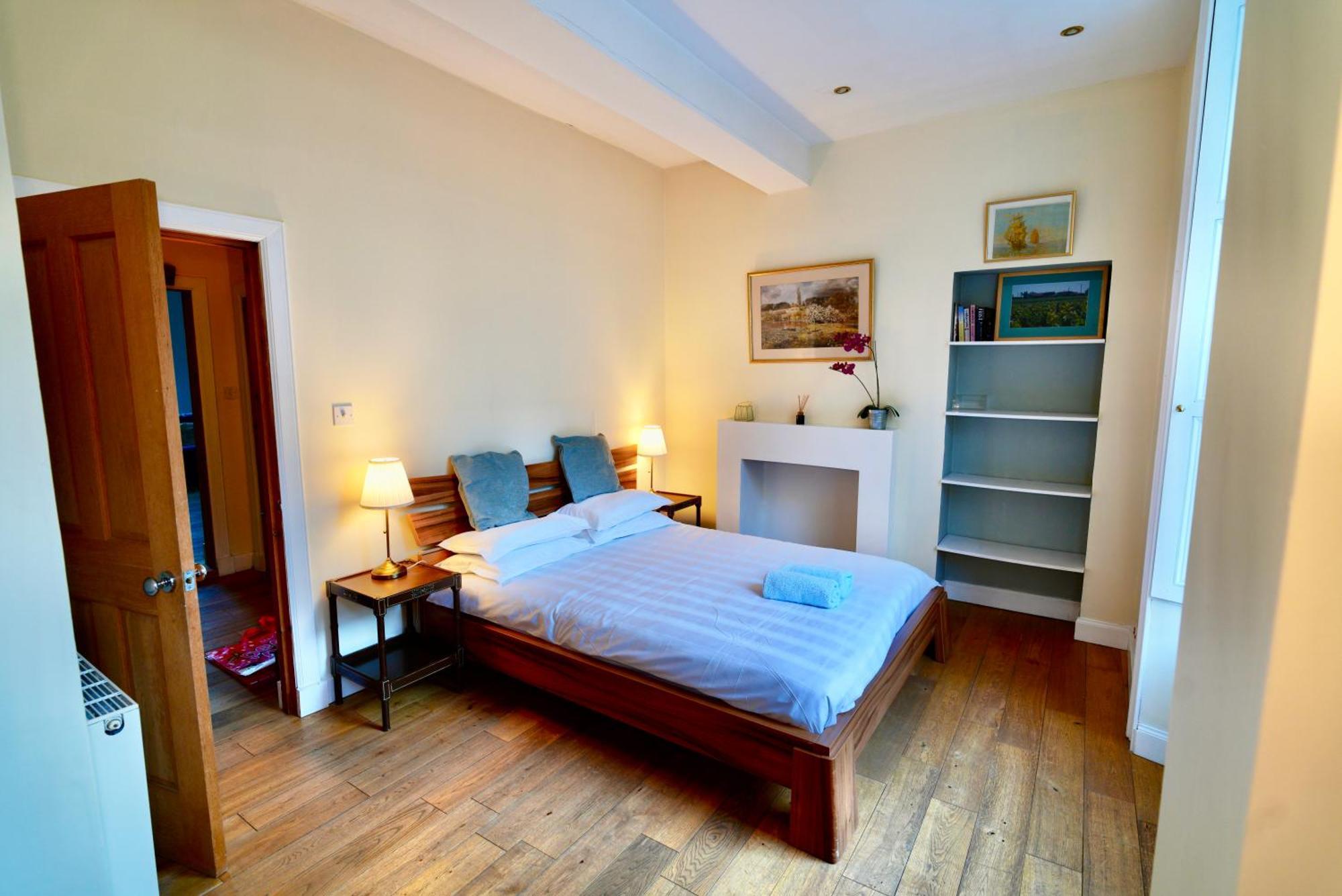 Spacious 2 Bed Apt Next To Royal Mile & Waverley Эдинбург Экстерьер фото